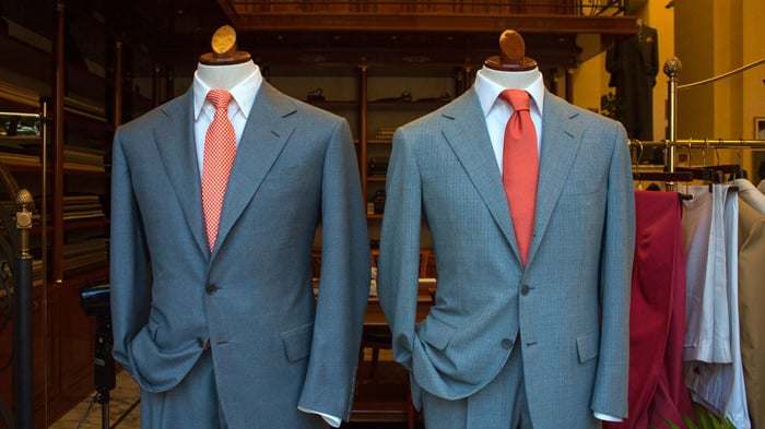 tuxedo vs suit