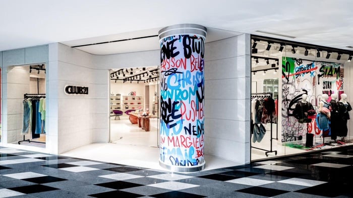CLUB21 NEW MULTI-LABEL STORE AT SIAM DISCOVERY