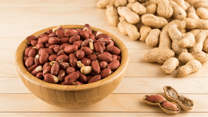 Warum sind Erdnüsse gesund? [Entdecke die Vorteile]