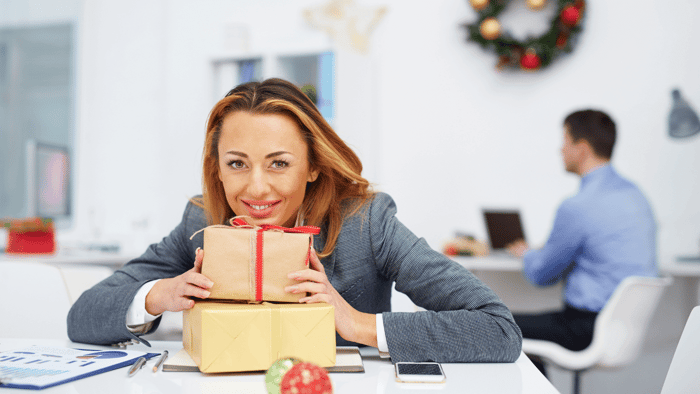 Christmas gifts for employees: everything you need to know