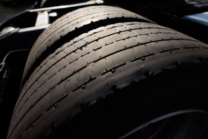 Uneven tire wear symptoms & causes