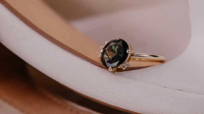 What Colours Do Sapphire Come In?