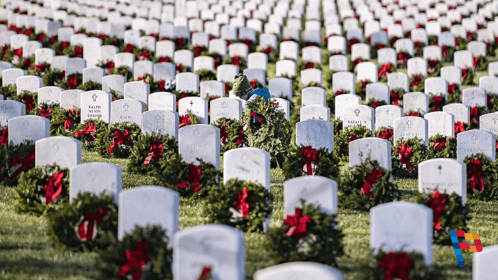 Parade Deck Partners with Wreaths Across America