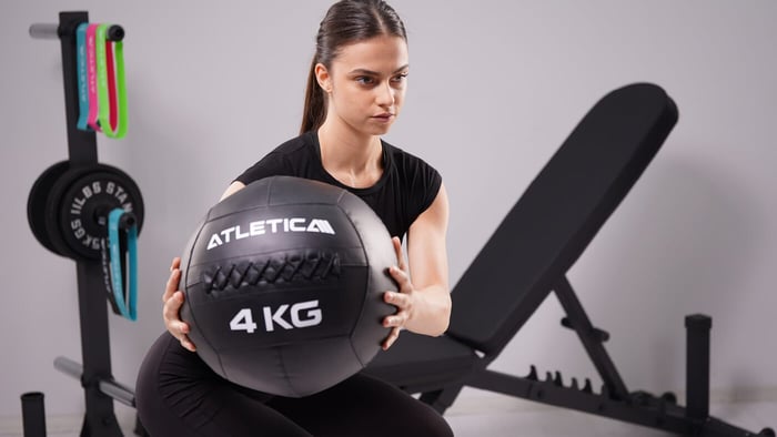 Medizinball Kniebeugen