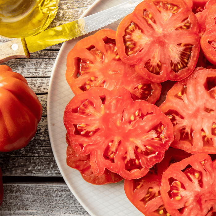How to Grow Beefsteak Tomatoes From Seed