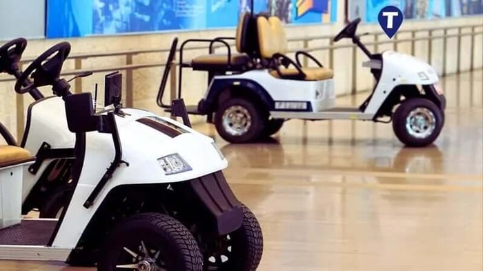 Airport terminal vehicles electric carts with Trackem GPS airport equipment tracking