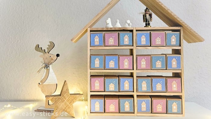 Adventskalender Haus aus Easy-Sticks - nachhaltig, dekorativ und selbstgemacht!