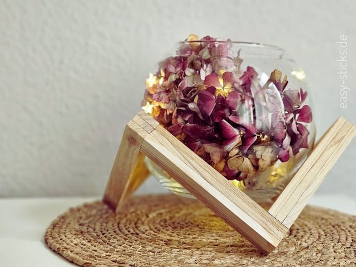 Variante 2 - Deko im Holzständer