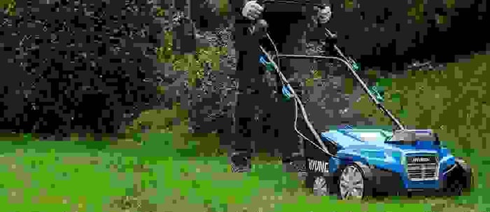 Top 4 Tools to Make Gardening Easier (and More Enjoyable!)