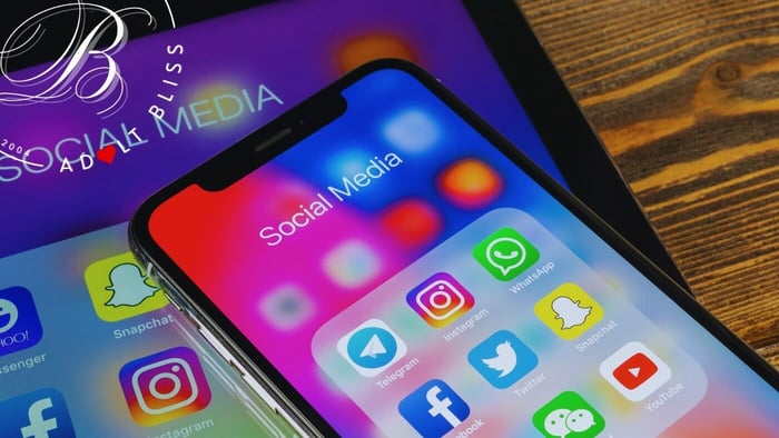 Sexual Education VS Social Media: A Death Struggle