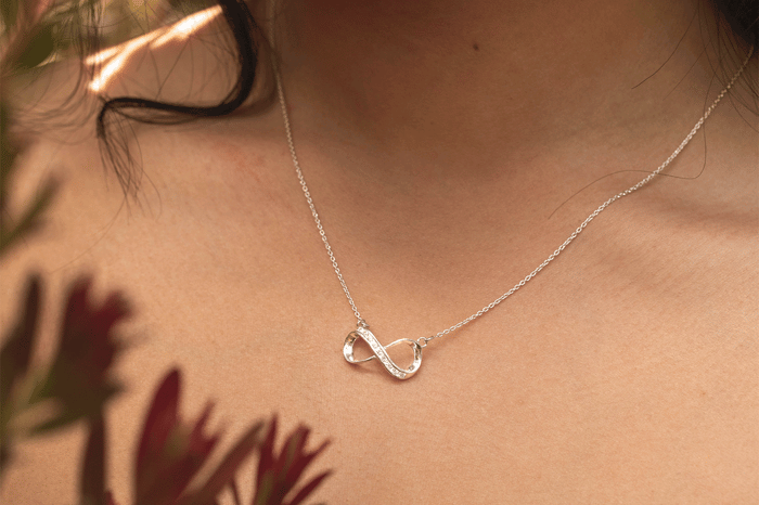 A Guide To Our Favourite Dainty Jewellery