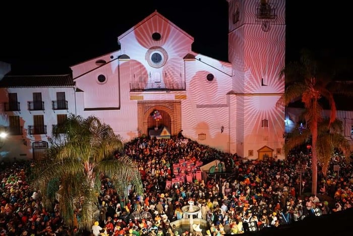 Nochevieja in the Plaza del Pescao in Coín, Costa del Sol