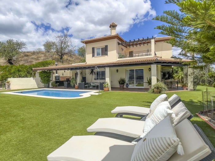 Photo of a villa for sale in Monda