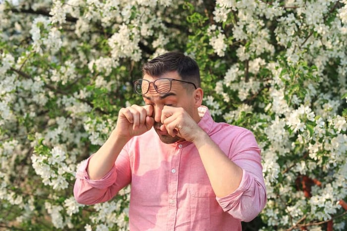 Sneezing, sniffling, itchy eyes?
