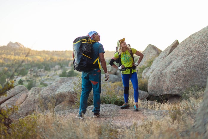Offwidth Climbing | A Day with Pamela Shanti Pack and Devin Fin