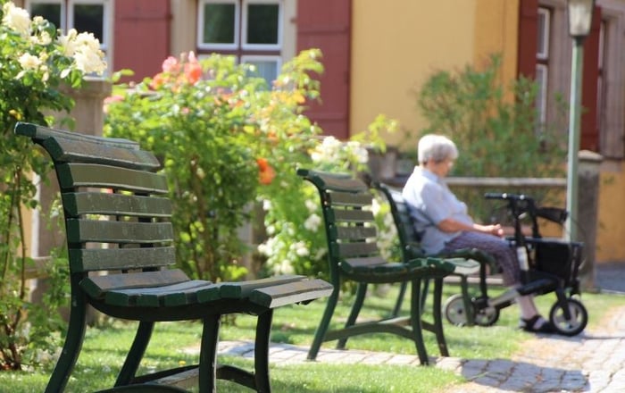 Does Medicare Cover Walkers? A Guide on Canada vs. U.S.A Rules