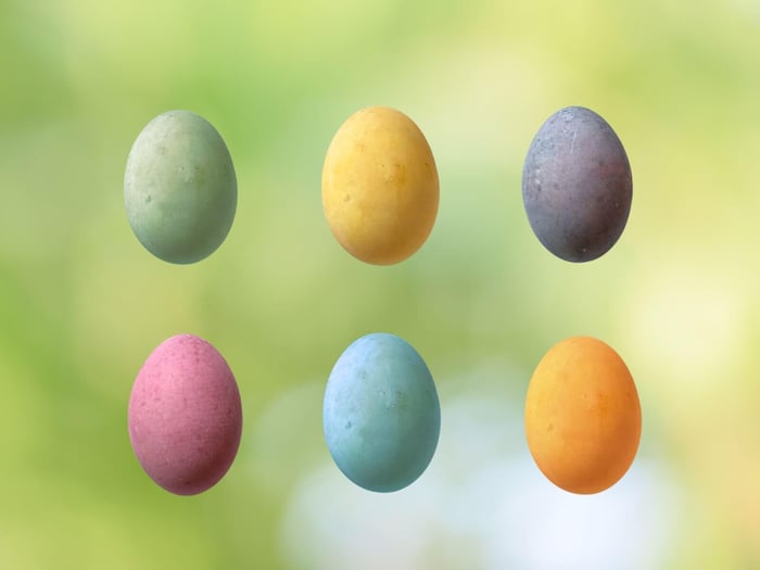 dye easter eggs