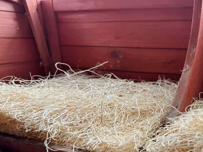 best bedding for chicken coop