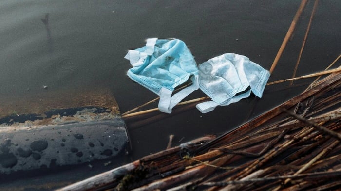 Man Collects Pandemic Masks From His Beach