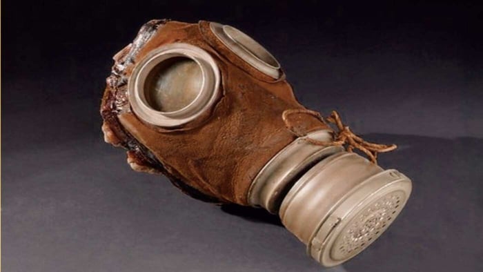 Frederice_Guthrie's Water Oopsie, Mustard Gas