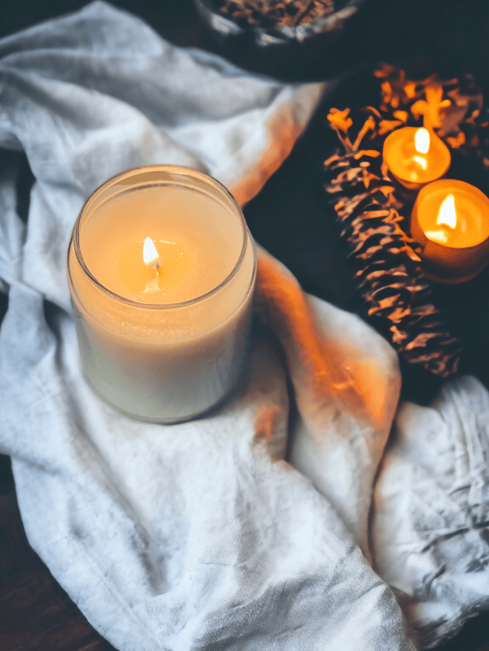 The Language of Love: Candle Scents and Their Meanings