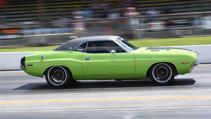 Mopar Drag Racing Car Dodge Challenger
