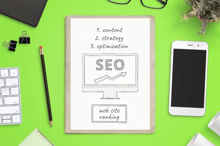Meta Tag รวมถึง Meta Title และ Meta Description เป็นส่วนที่สำคัญในการทำ SEO เนื่องจากเป็นสิ่งที่ Google ใช้ในการแสดงผลการค้นหาและดึงดูดความสนใจของผู้ค้นหา ควรทำให้ Meta Title มีความสอดคล้องกับคีย์เวิร์ดหลัก