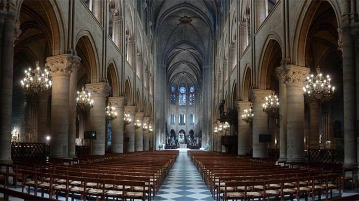 Experiencing Notre Dame de Paris in New Light