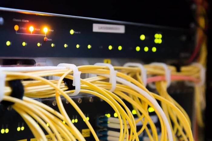Alimentación a través de Ethernet - Data-Alliance.net