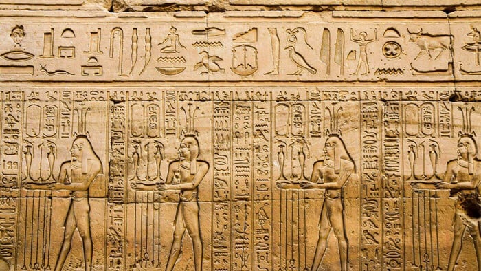 Ancient Egypt and Parrots
