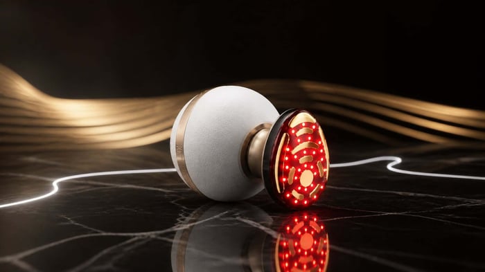 INIA SPHERA treatment head illuminated with red LEDs