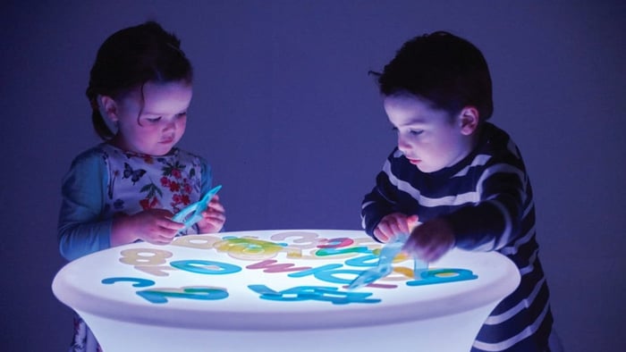 LED Activity Tables vs Building Blocks for Learning Play