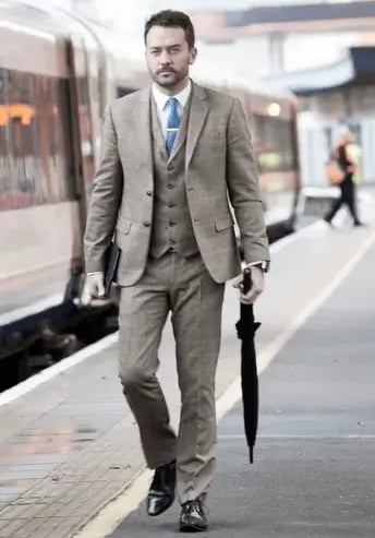 5 Critical Defining Factors to Look Good Anywhere in A Tailored Suit.