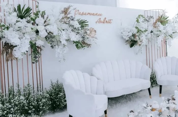  Backdrop โทนขาวล้วน