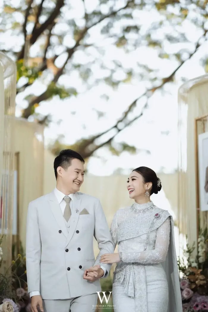 ชุดไทยยอดนิยมที่นิยมใส่ในงานแต่งช่วงเช้า 2024 รู้ไว้ไม่ตกเทรนด์