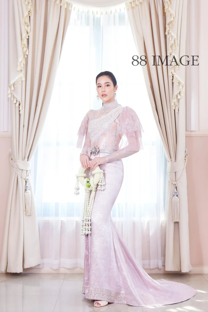 ชุดไทยยอดนิยมที่นิยมใส่ในงานแต่งช่วงเช้า 2024 รู้ไว้ไม่ตกเทรนด์