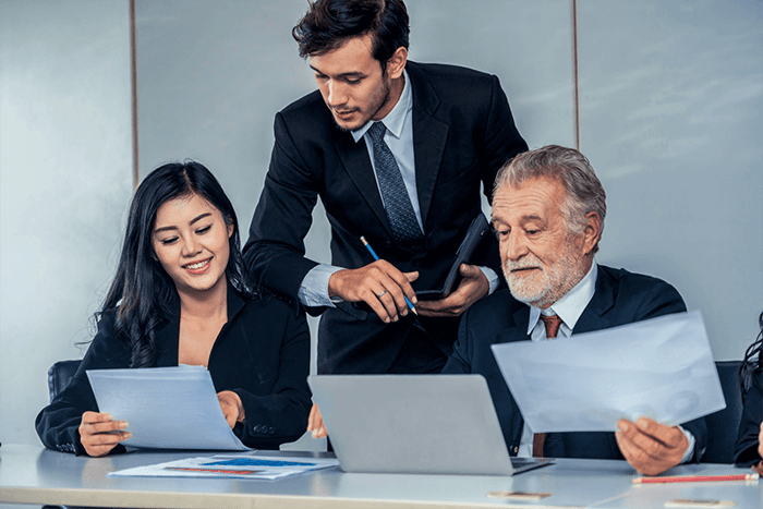 5 Things to Know Before Hiring a Freelance Translator