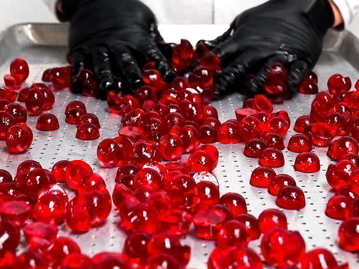 How to Dry and Coat Gummies: Wax vs. Sanding Sugar