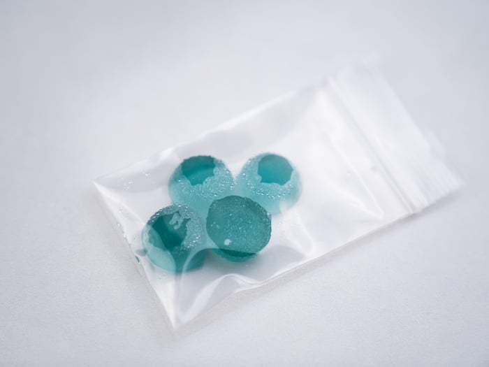 Why Are My Gummies Sweating and Sticky? Manufacturing Tips and Tricks