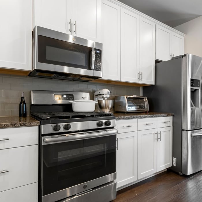 non-toxic cleaners for microwave