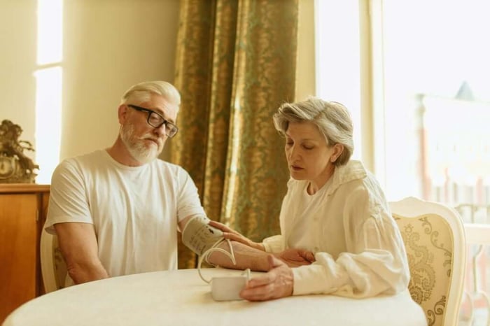 The Caregiver Guide – Soup, Socks, and Sanity: The Unexpected Art of Elder Care
