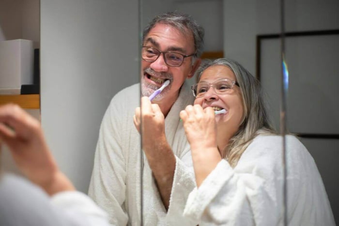 The Caregiver Guide - Oral Health for Seniors