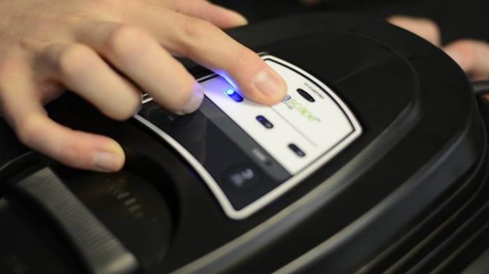 How to troubleshoot the UV clarifier in a Aquascape UltraKlean Filter