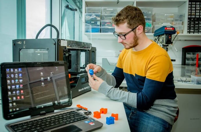 emerging technologies social distancing