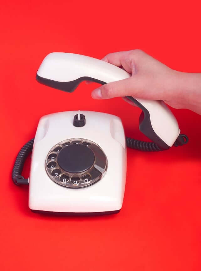 Pros & Cons Of Hosted Phone Systems For Small Businesses