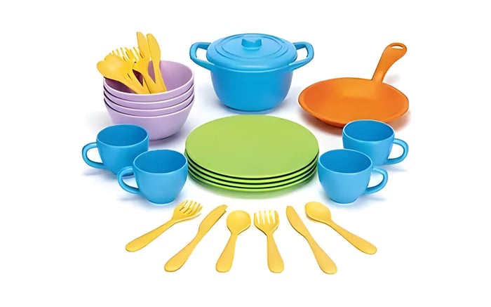 a children's 17 piece tea set
