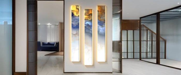 Light It Up: How to Use Hallway Art and Lighting for a Welcoming Glow