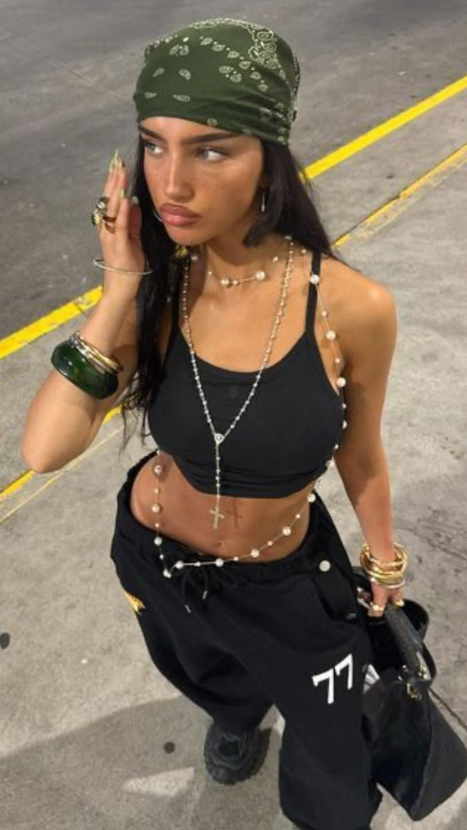 woman streetwear