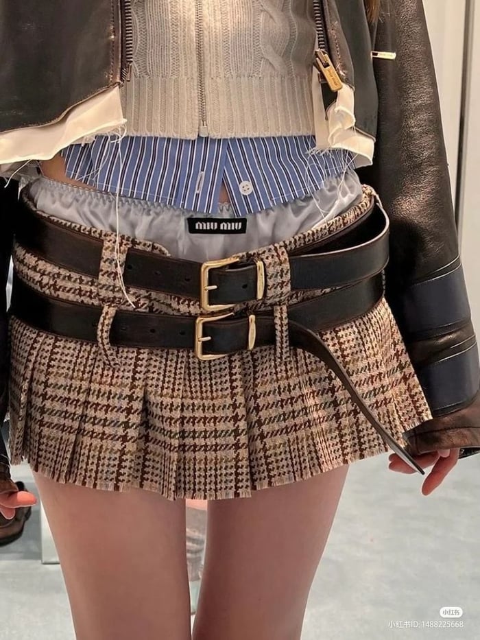 mini skirt miu miu