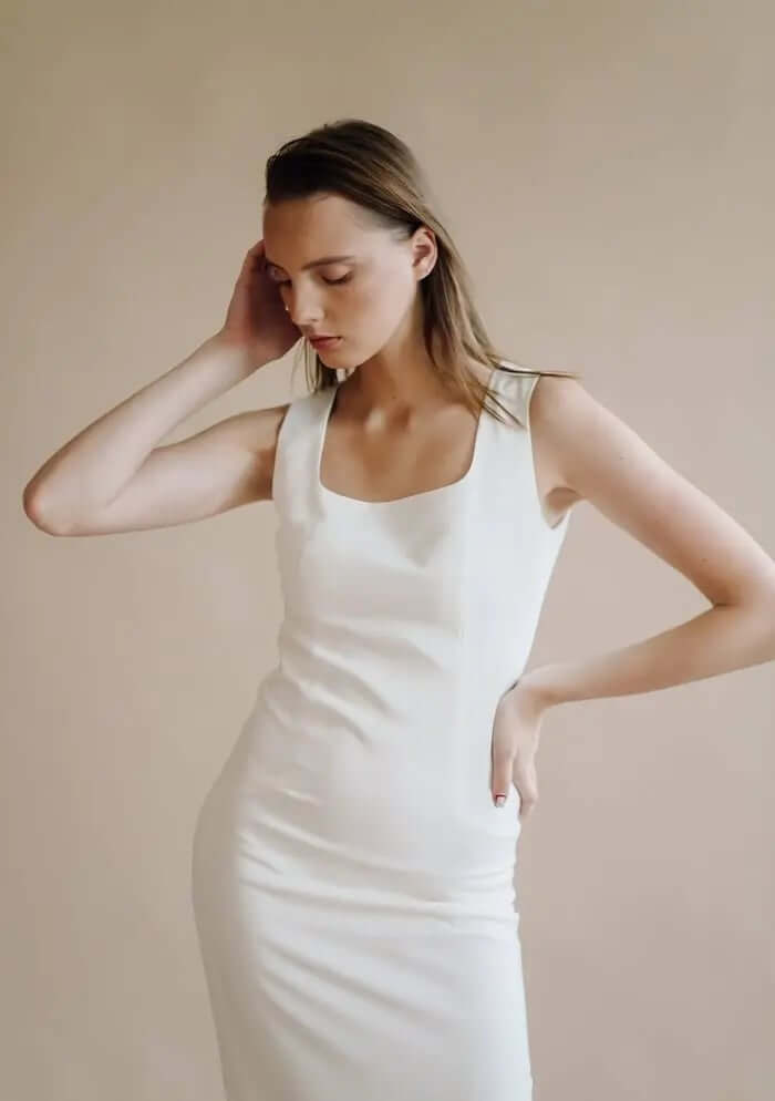 change dress color online